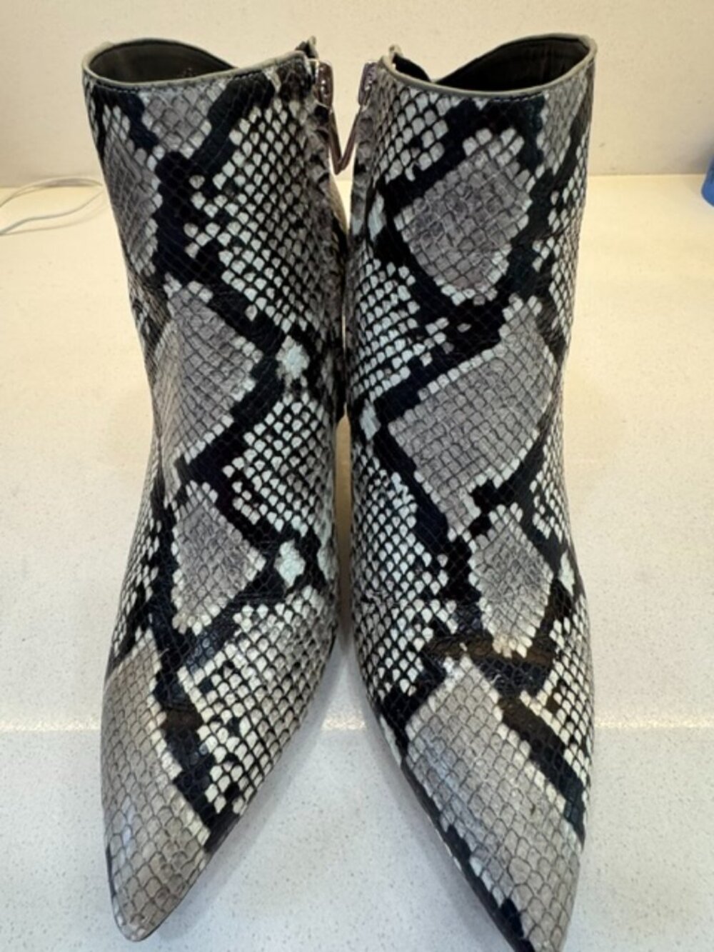 Marc Fisher LTD "Alva" Snakeskin print leather booties sz 11M retails at $200